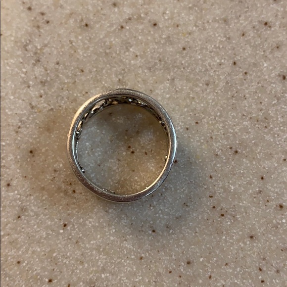 Sterling silver band with pattern design - Picture 2 of 4